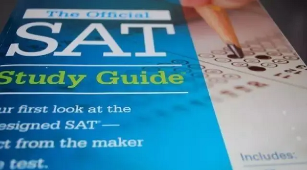 SAT语法中的考试要点是什么？